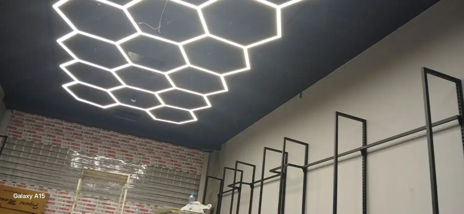 نقاشی ساختمان چهار فصل|خدمات پیشه و مهارت|کیش, |دیوار