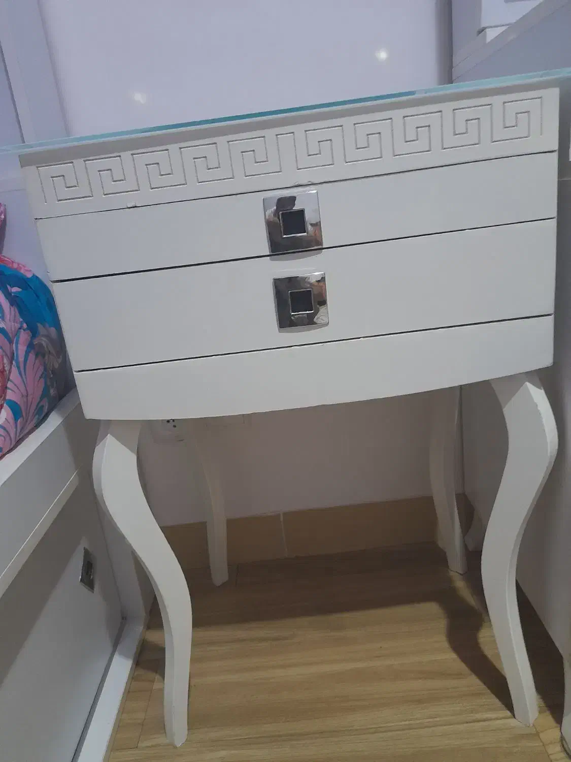 کنسول جاقاشق چنگالی|بوفه، ویترین، کنسول|شاهرود, |دیوار