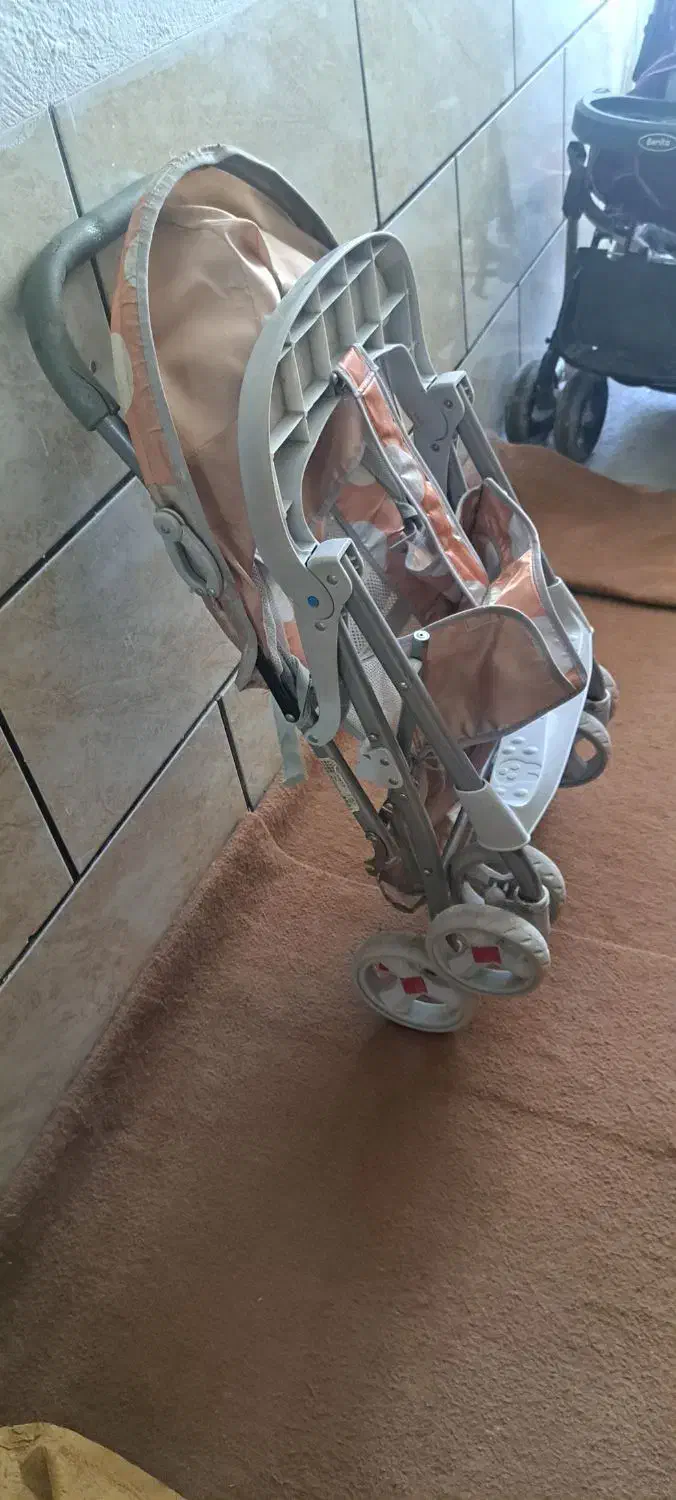 کالسکه تاشو|کالسکه و لوازم جانبی|شیراز, شهرک مهرگان|دیوار