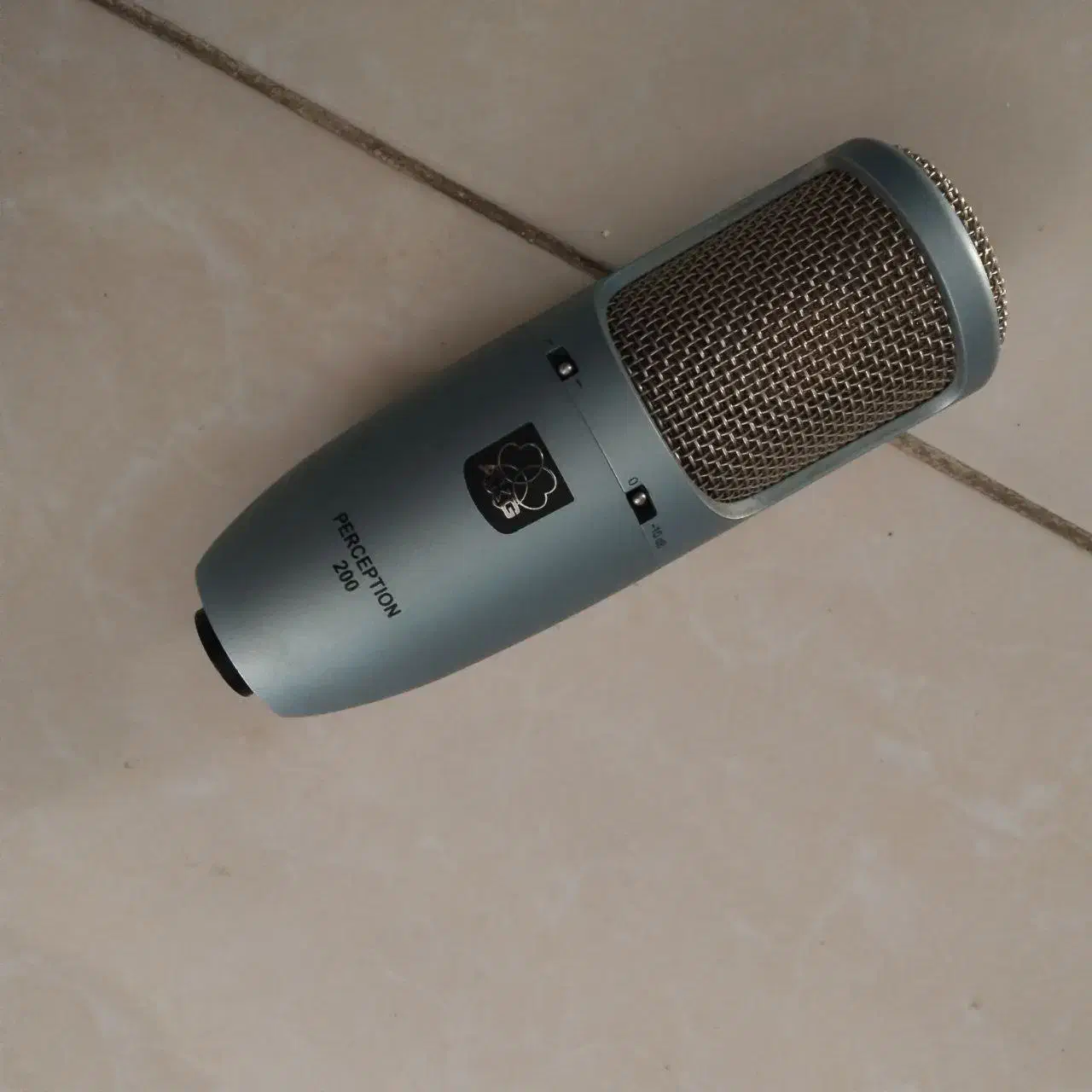 میکروفون akg p200|آلات موسیقی|مشهد, جاهد شهر|دیوار