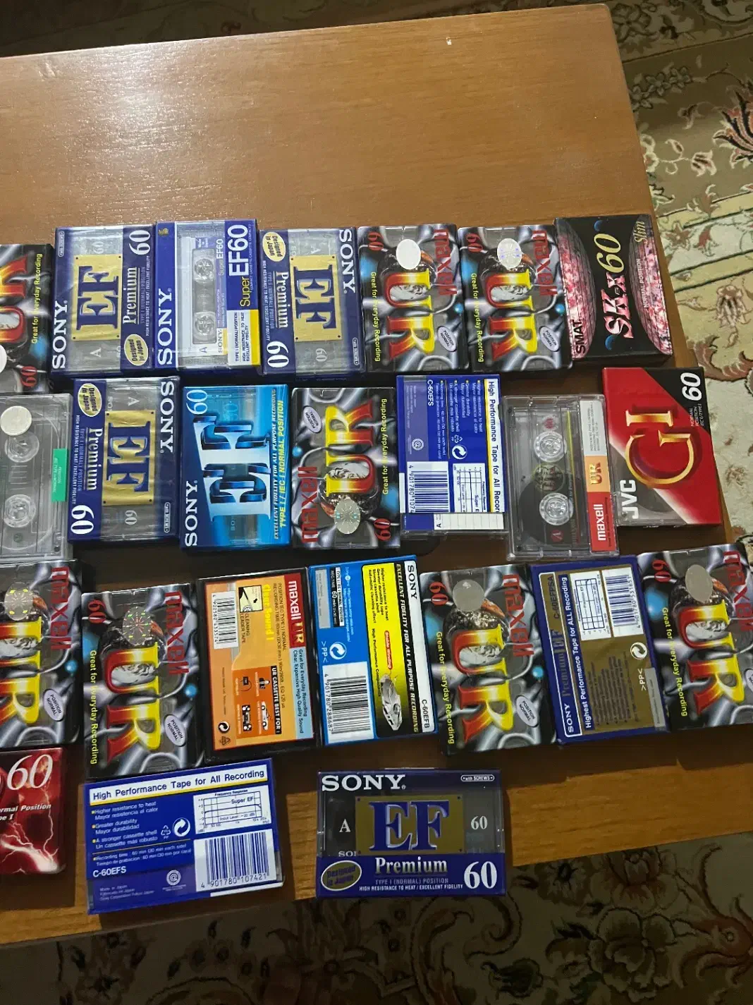 نوارکاست خام خارجی 90درصدشون ژاپنی هست|فیلم و موسیقی|شیراز, حومه شیراز|دیوار