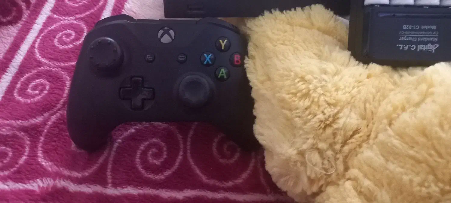 x box one s 1TB|کنسول، بازی ویدئویی و آنلاین|مشهد, کوی سیدی|دیوار