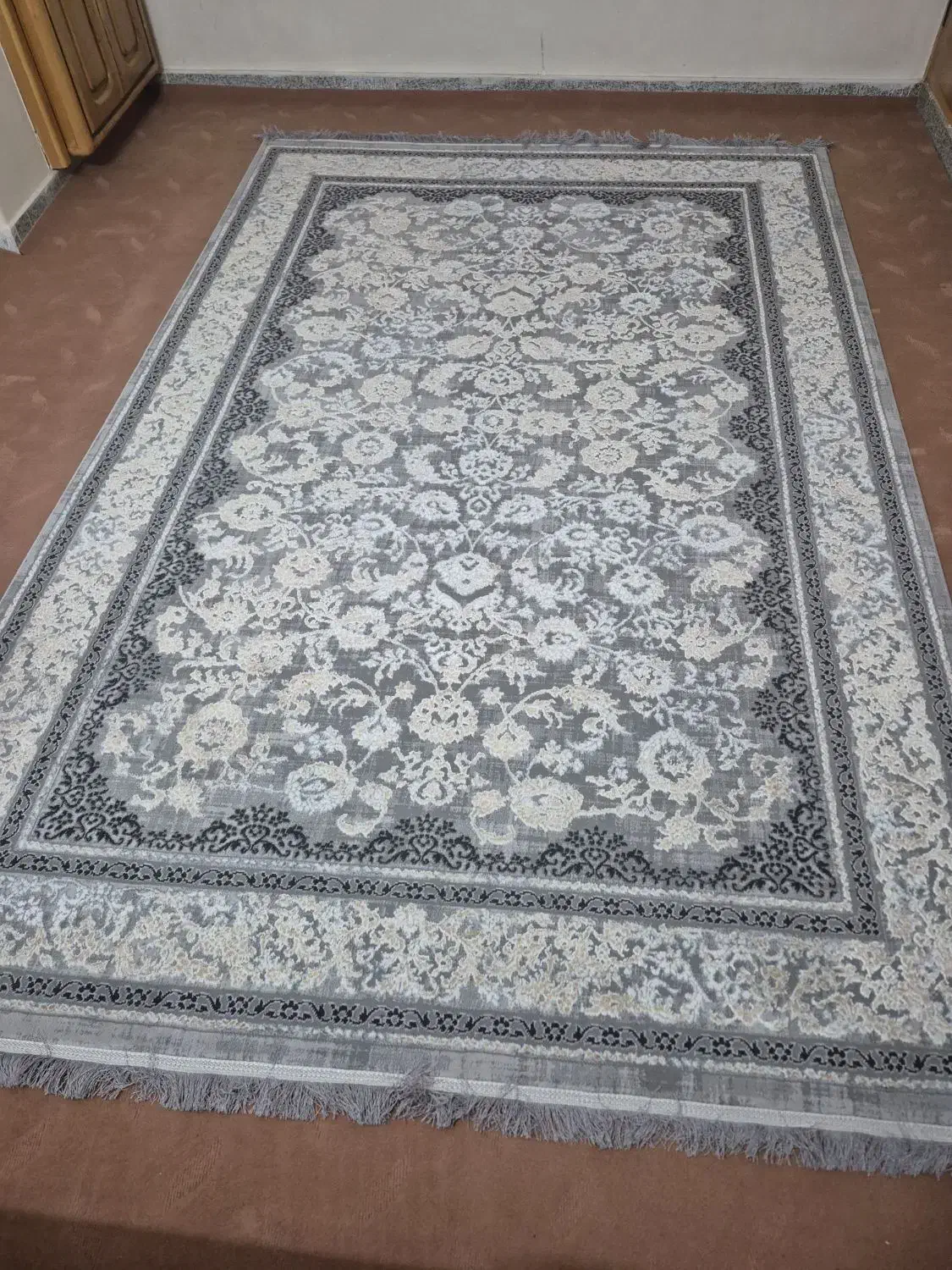 فرش 6 متری نو|فرش|اصفهان, کوی میلاد|دیوار