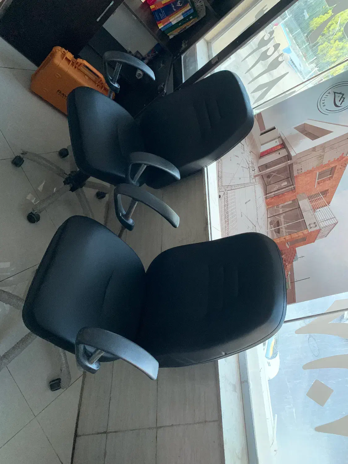 میز و صندلی مدیریت و ارباب رجوع کامل با یخچال|دفتر کار|اهواز, فرهنگ شهر|دیوار