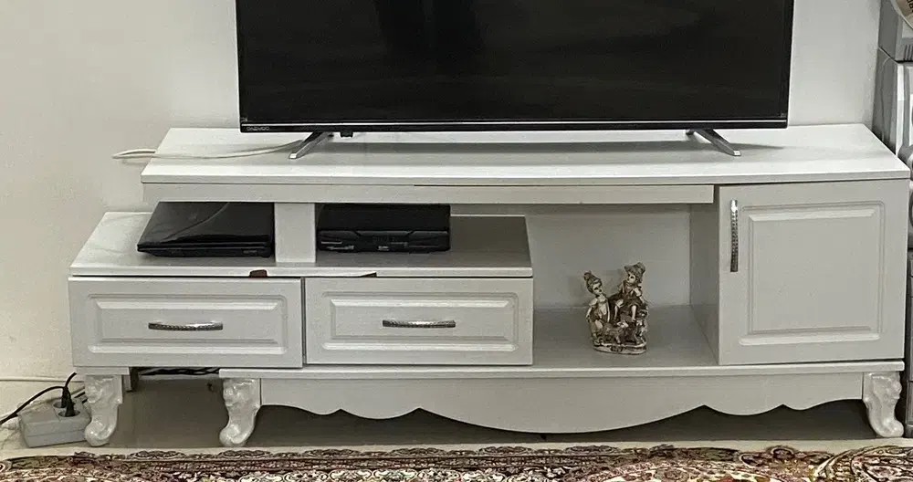 میز تلویزیون در حد نو|میز تلویزیون|سبزوار, پیروزی|دیوار