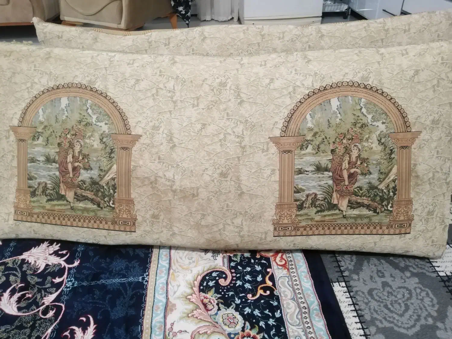 پشتی|پشتی|تربت جام, شهید غلام زاده|دیوار