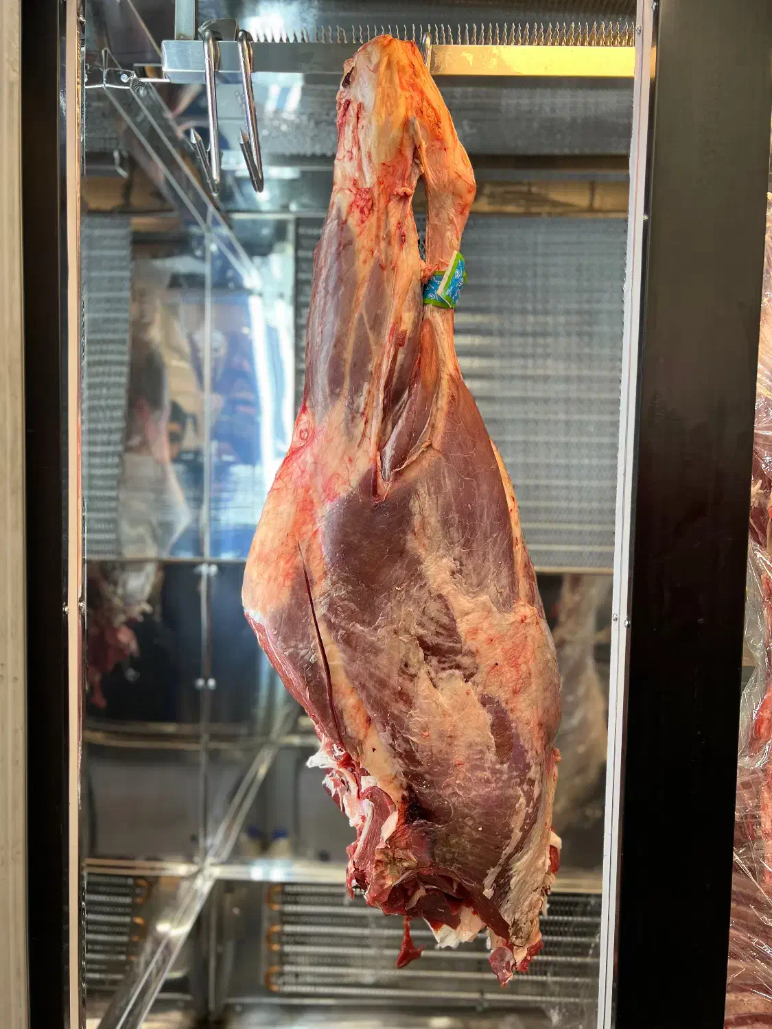 استخدام یک قصاب ماهر و یک مرغکار|استخدام خدمات فروشگاه و رستوران|پردیس, فاز ۲|دیوار