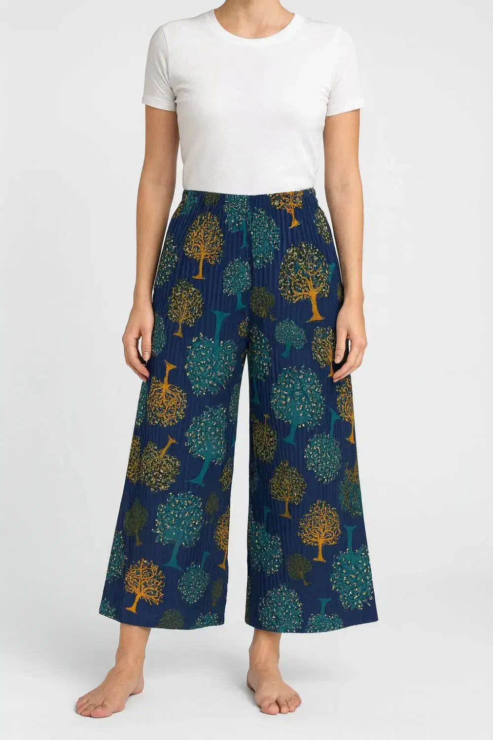 شلوار|لباس|شاهین‌شهر, پاسداران|دیوار