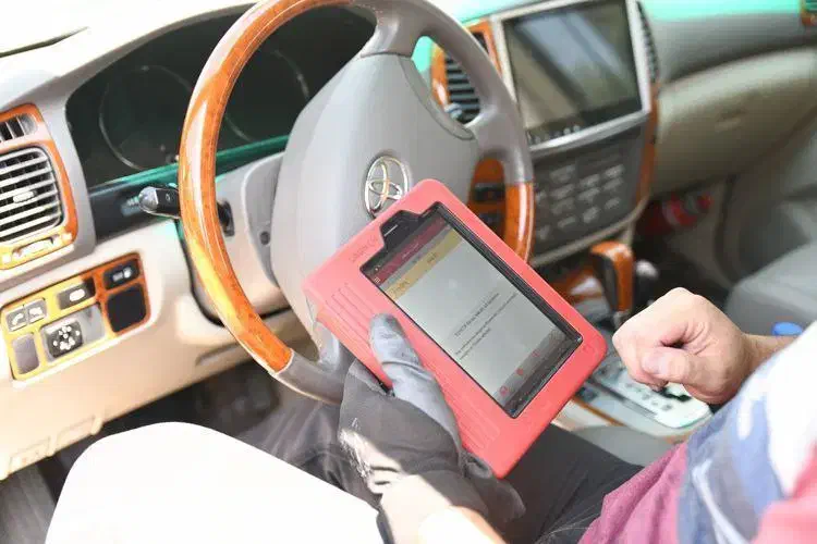 کارشناسی رنگ خودرو،سـیار (ساری)|خدمات موتور و ماشین|ساری, |دیوار