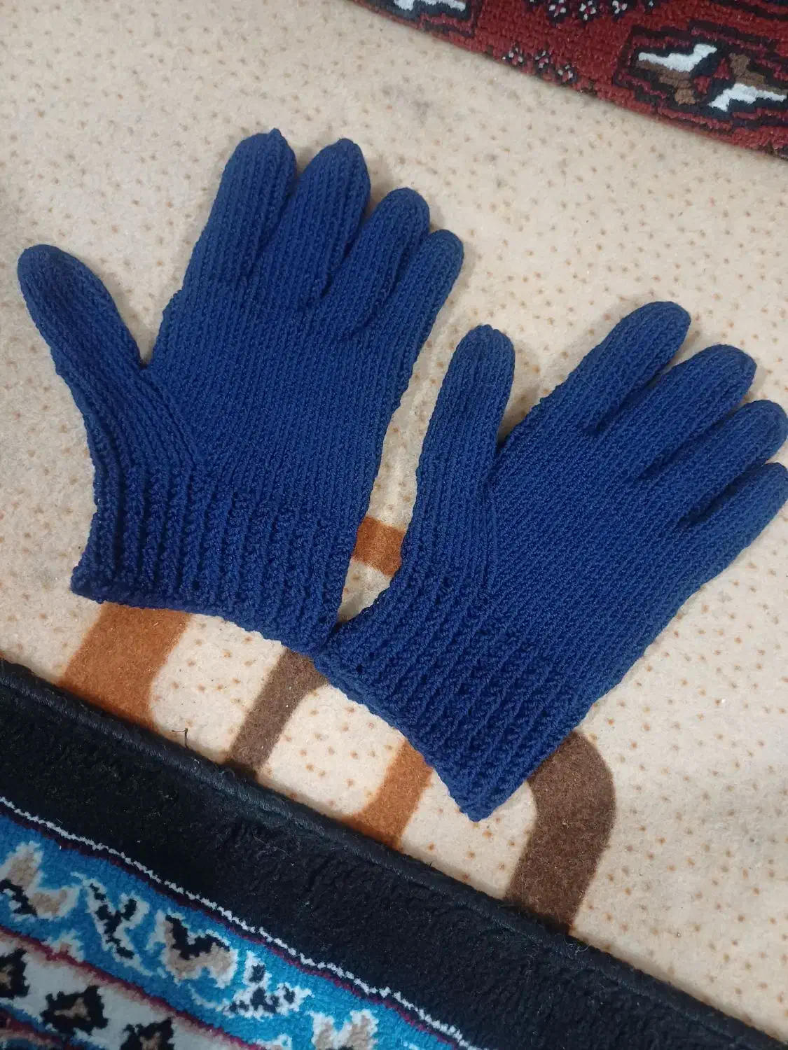 بافتنی|لباس|شیراز, شهرک نیروی انتظامی|دیوار