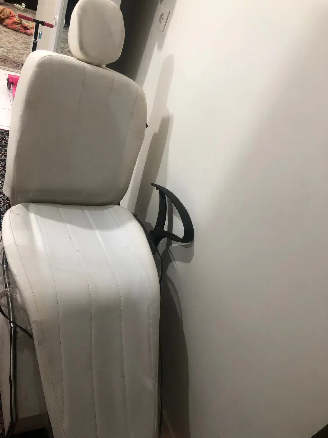 صندلی اصلاح سالم بدون کاور بدون کوچکترین پارگشی|آرایشگاه و سالنهای زیبایی|کرج, کوی کارمندان جنوبی|دیوار