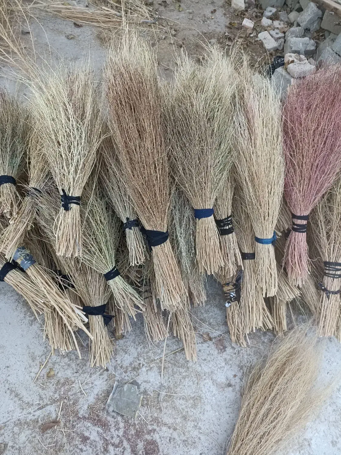 جارو|لوازم نظافت|ملکان, |دیوار