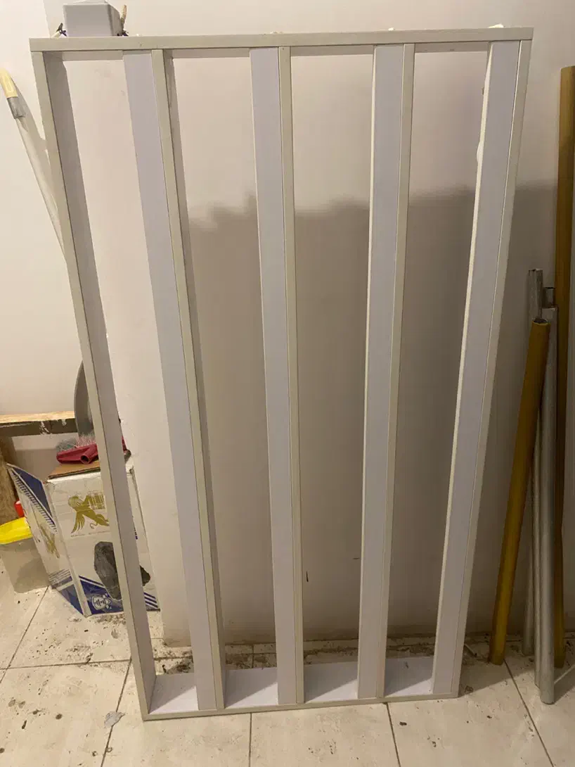 آرایشی|آرایشگاه و سالن‌های زیبایی|رشت, معلم|دیوار