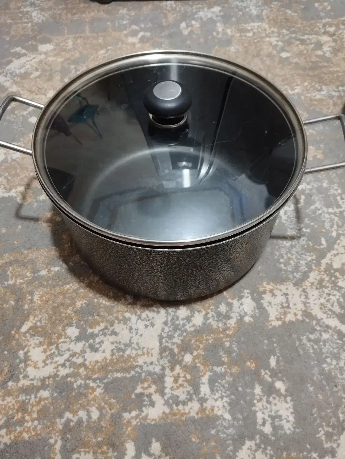 قابلمه و پایه دیگ|ظروف پخت‌وپز|زاهدان, |دیوار