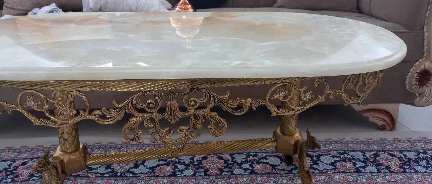 میز برنز سالم بدون ایراد|مبلمان خانگی و میز عسلی|ارومیه, |دیوار