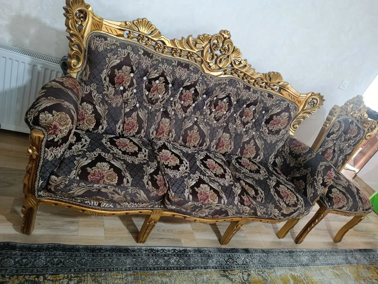 مبل در حد نو|مبلمان خانگی و میز عسلی|هشتگرد, فاز ۲ مهستان|دیوار