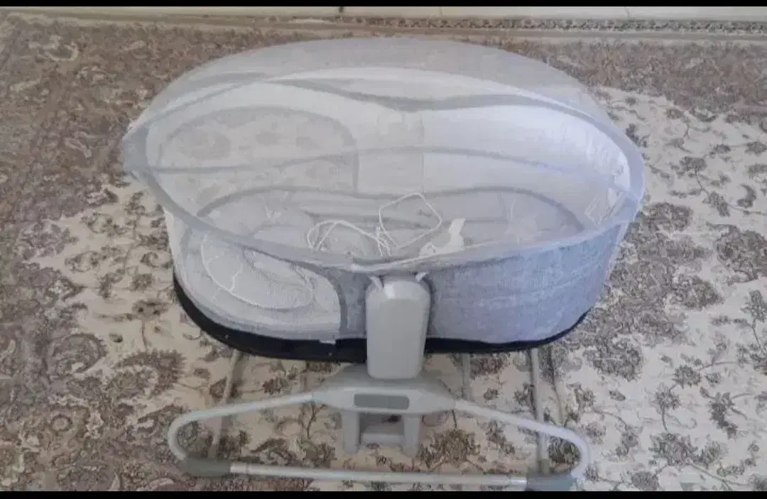 گهواره برقی|تخت و سرویس خواب|بومهن, |دیوار