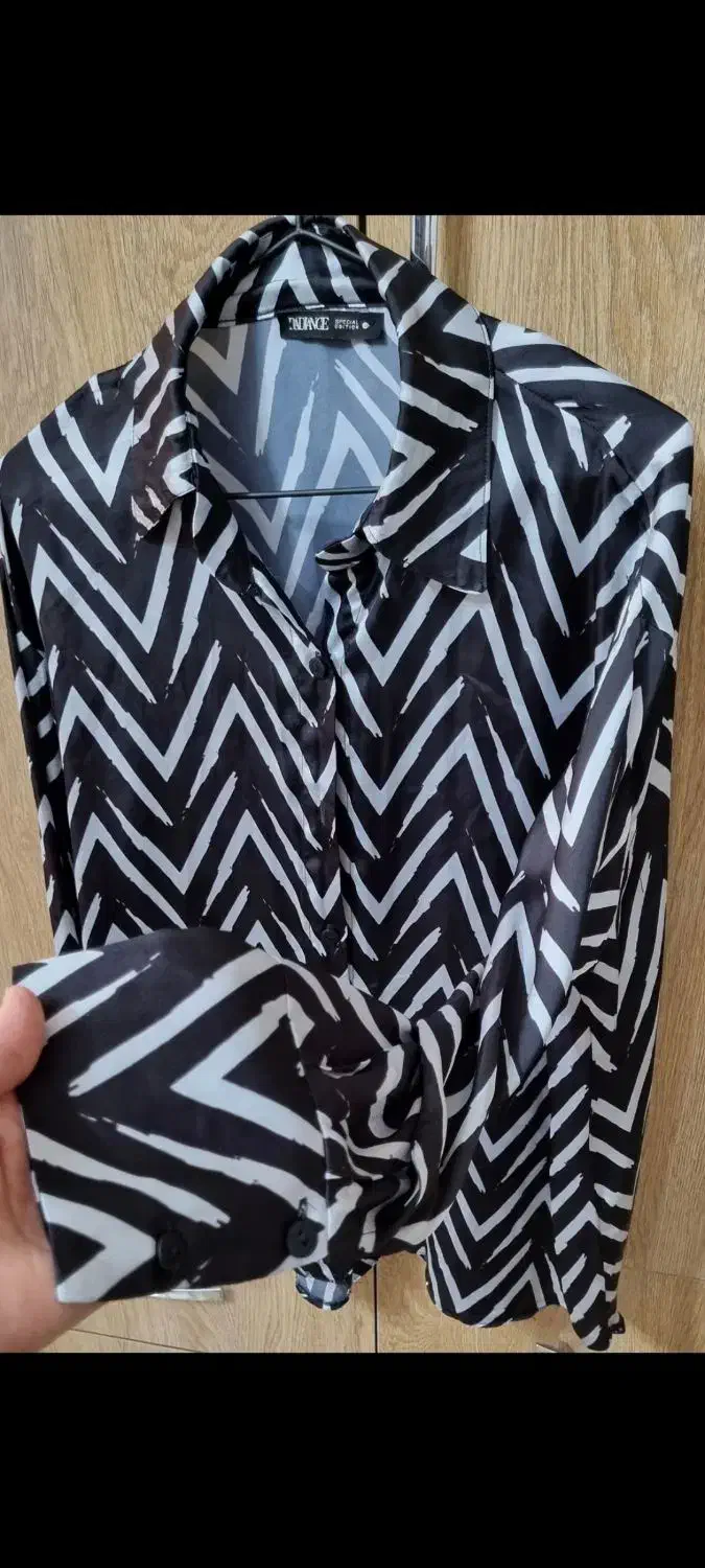 شومیز|لباس|نیشابور, شهرک ولیعصر|دیوار