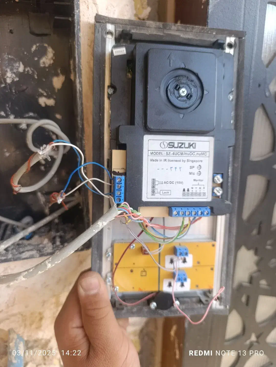 «نصب ونصاب تعمیر ایفون تصویری صوتی»تخصصی»«دربازکن|خدمات پیشه و مهارت|یزد, |دیوار