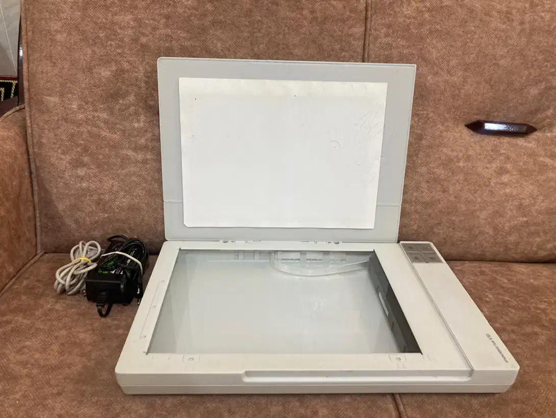 مانیتور و اسکنر ( حاجی آباد )|پرینتر، اسکنر، کپی، فکس|حاجی آباد, |دیوار