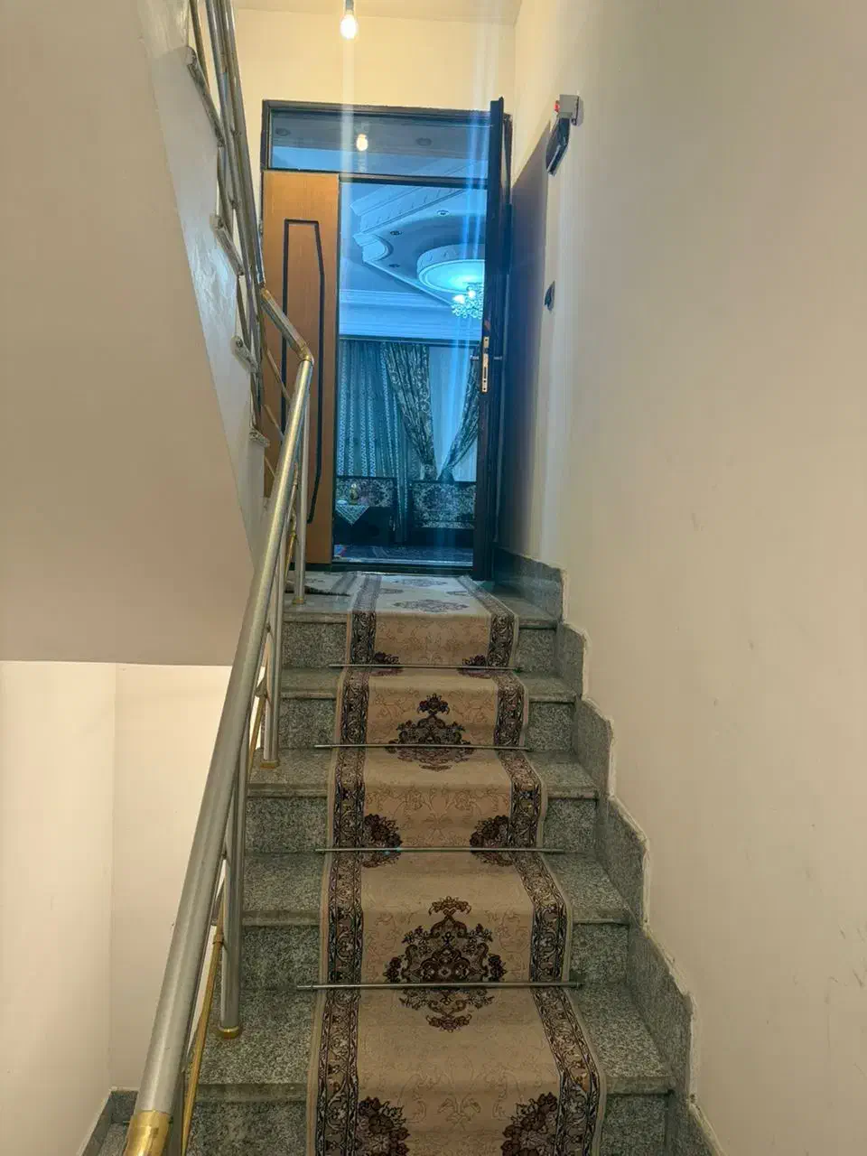 طبقه دوم ورودی مستقل 140متری سایت|اجارهٔ آپارتمان|ماکو, |دیوار