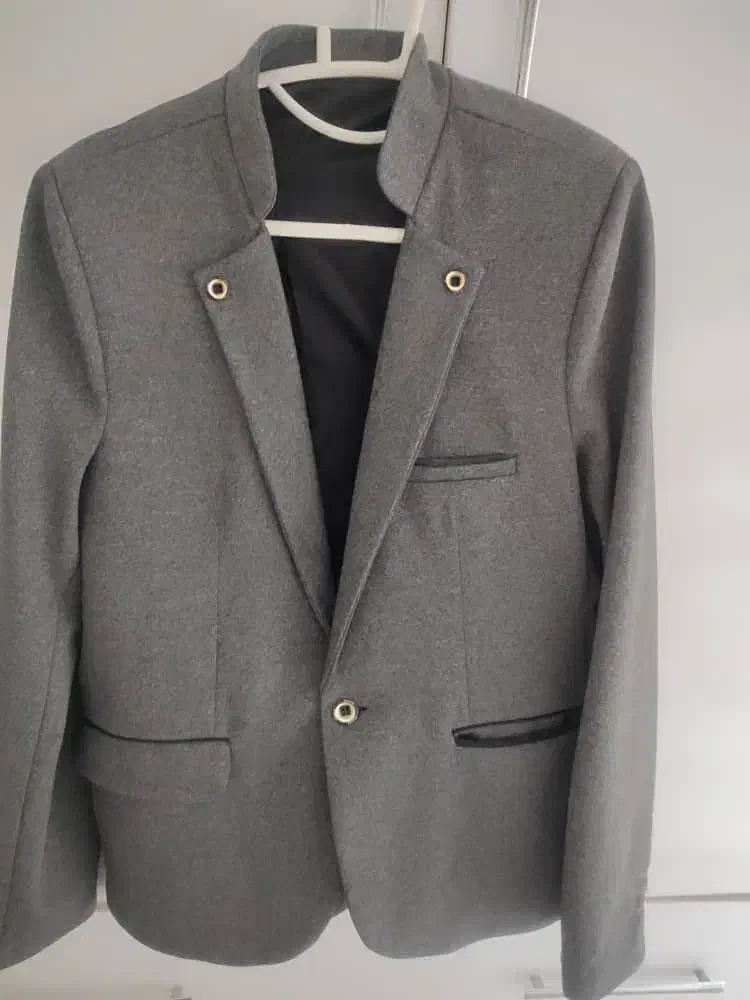 تک کت اسپرت|لباس|رشت, حمیدیان|دیوار