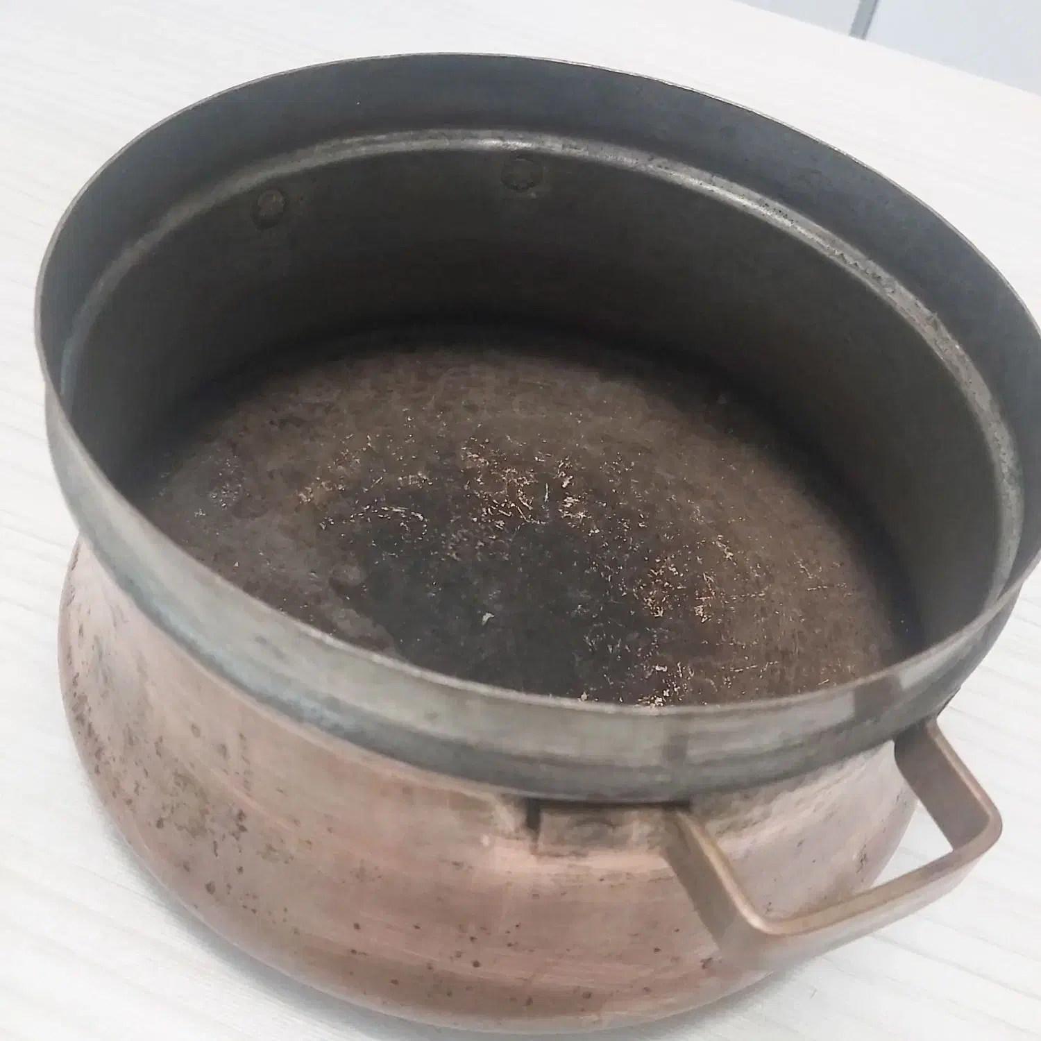 قابلمه مسی|ظروف پختوپز|شاهینشهر, شهرک گلدیس|دیوار