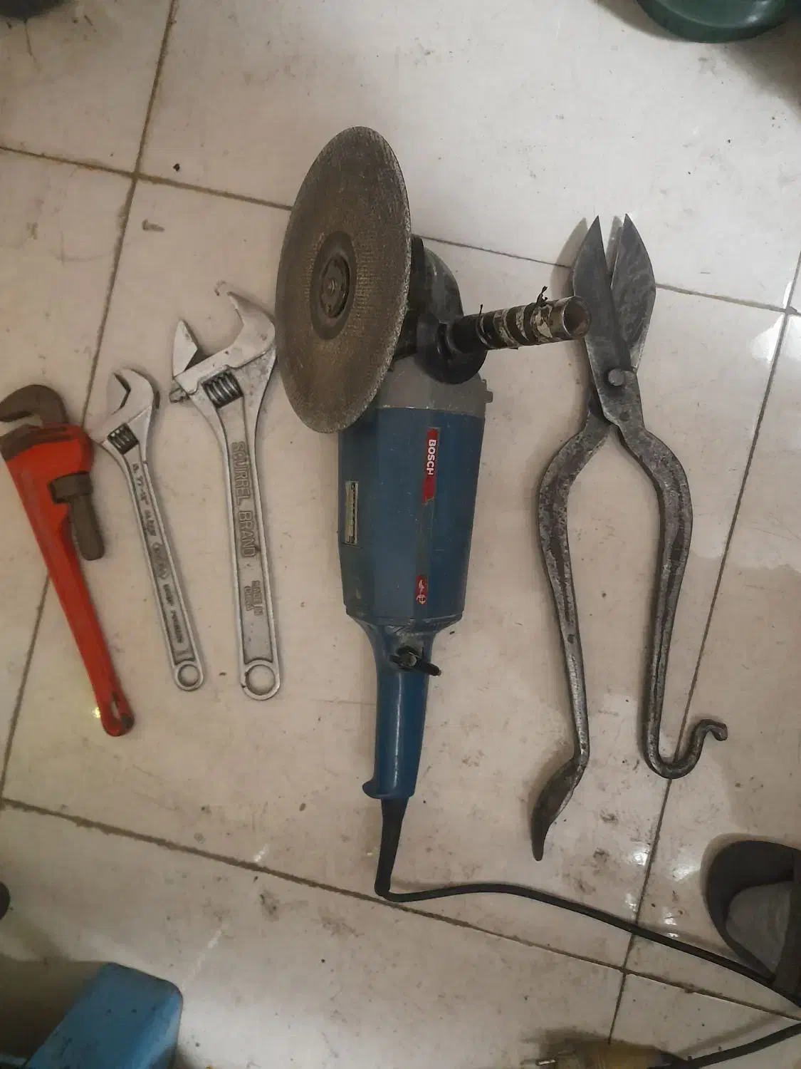 ابزار|ابزارآلات|تهران, پرستار|دیوار