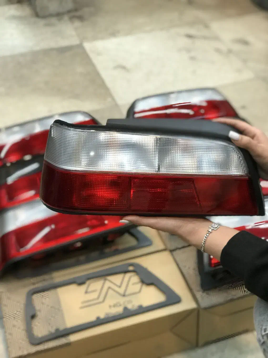 خطر عقب پارس بالا سفید|قطعات یدکی و لوازم جانبی|مشهد, مشکینی (شهرک غرب)|دیوار