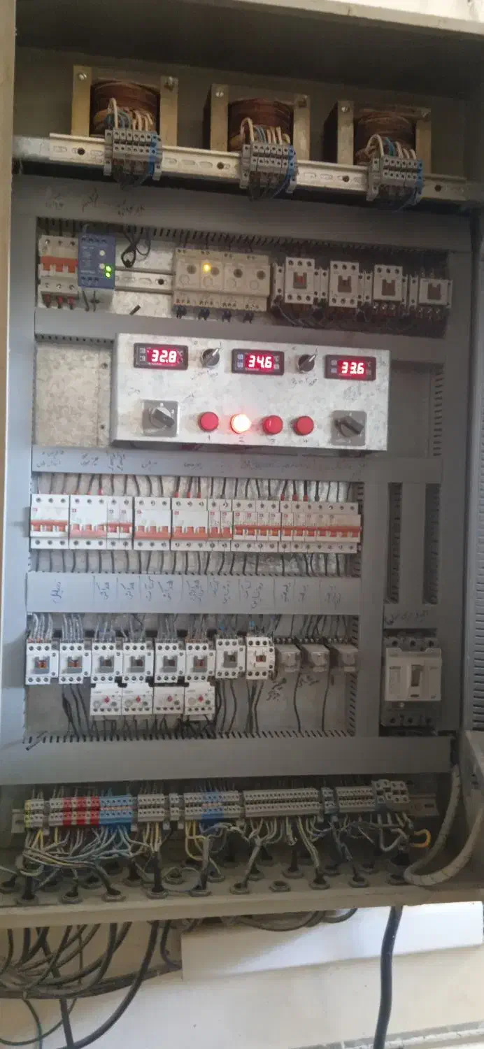 برقکار ساختمان سیم کشی برقکار صنعتی|خدمات پیشه و مهارت|زنجان, |دیوار