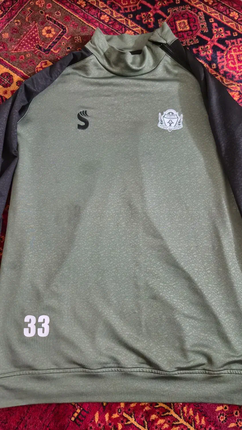 کیت اورجینال تمرینی ایرالکو|لباس|مهاجران, |دیوار