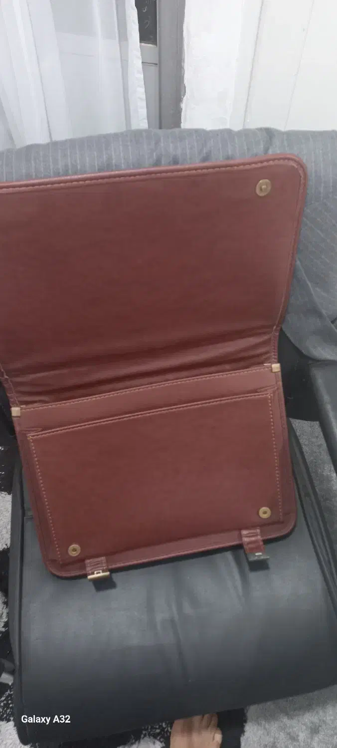 کیف اداری بنددار|کیف، کفش، کمربند|رشت, پل تالشان|دیوار