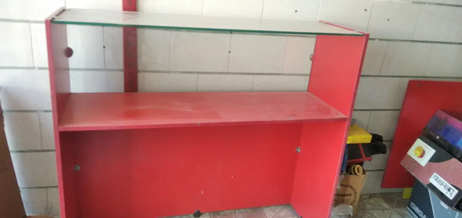 دو قفسه ام دی آف ویک عدد ویترین|فروشگاه و مغازه|قرچک, مهدیه|دیوار