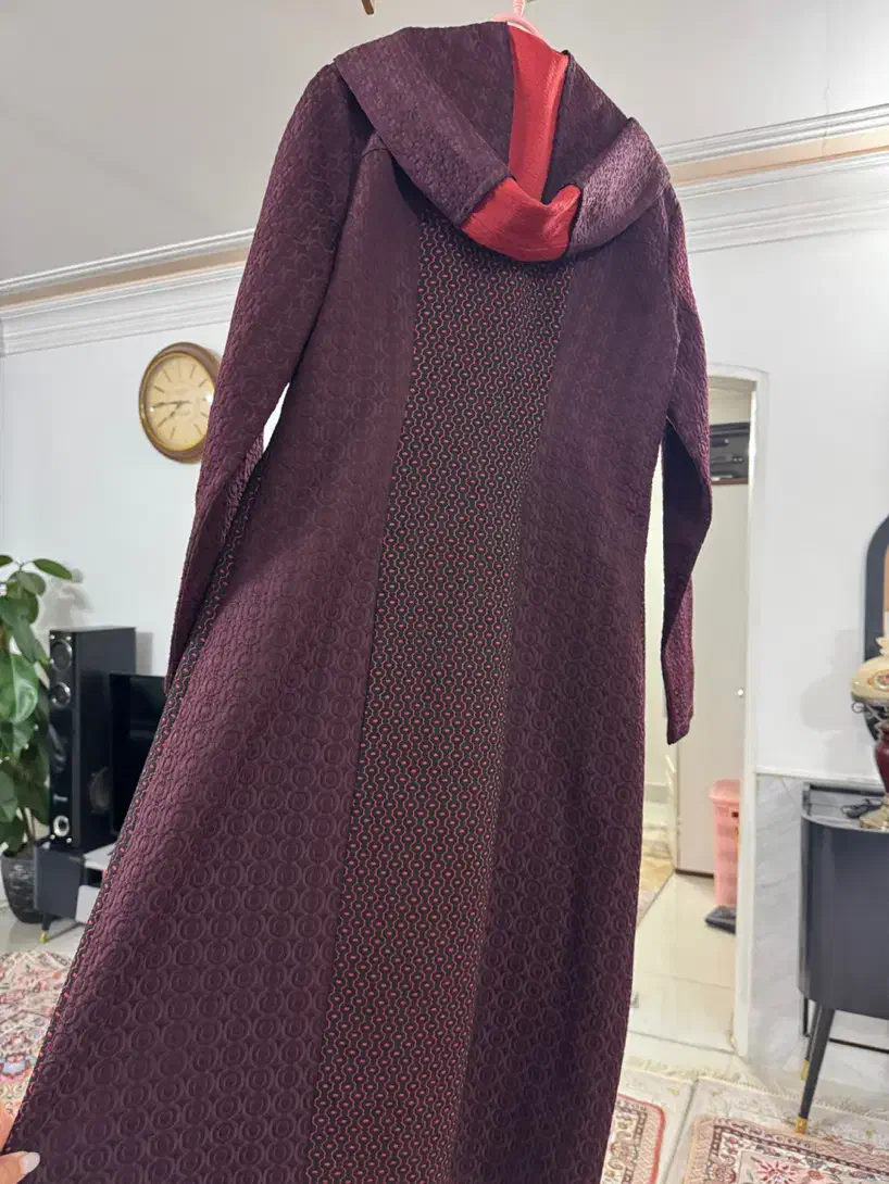 پالتو شیک مجلسی|لباس|کاشان, درب اصفهان|دیوار