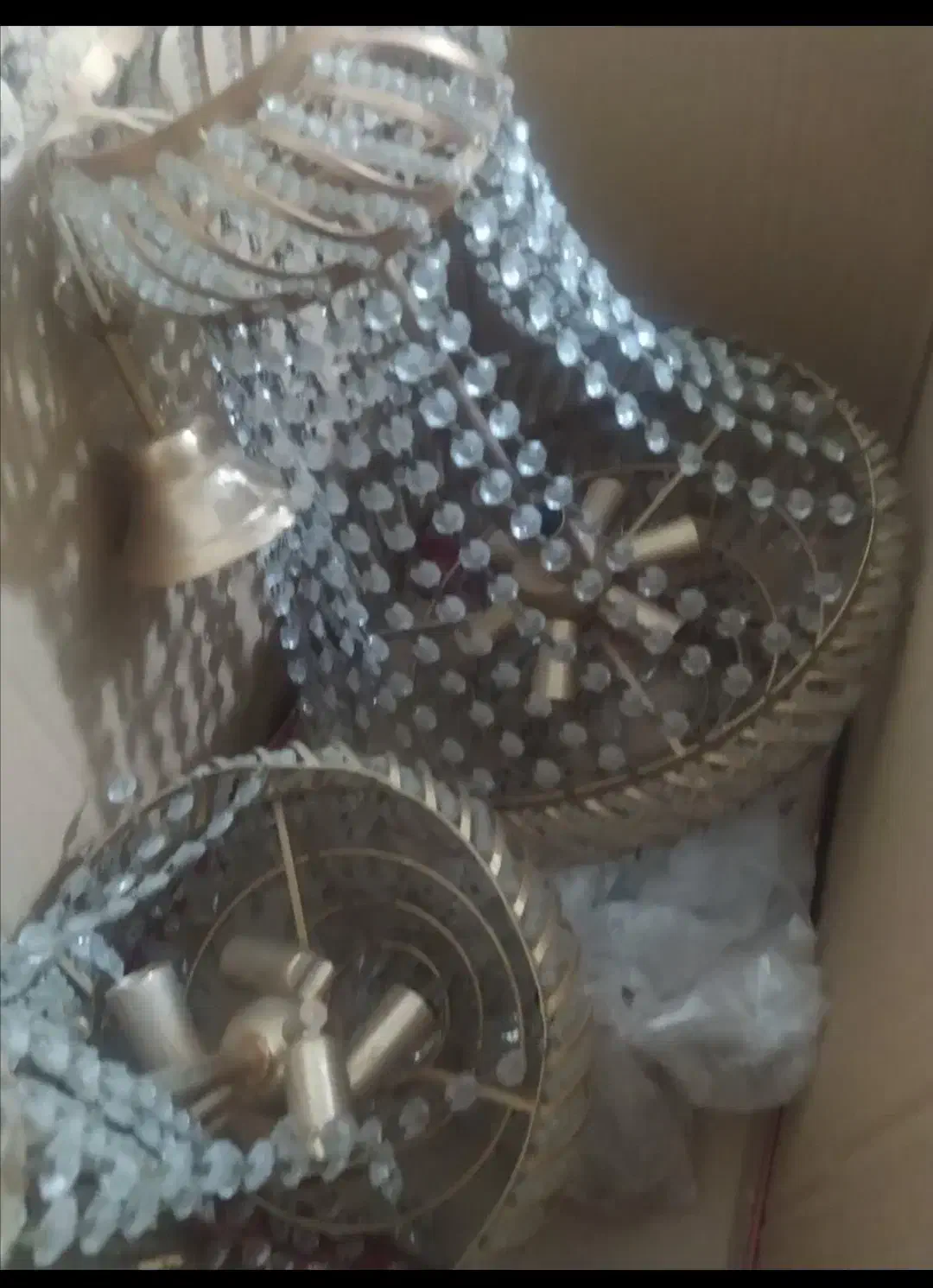 2 تا لوستر بسیار بزرگ برنجی دوتاش 3500 زدم|لوستر و چراغ آویز|مشهد, بهشت|دیوار