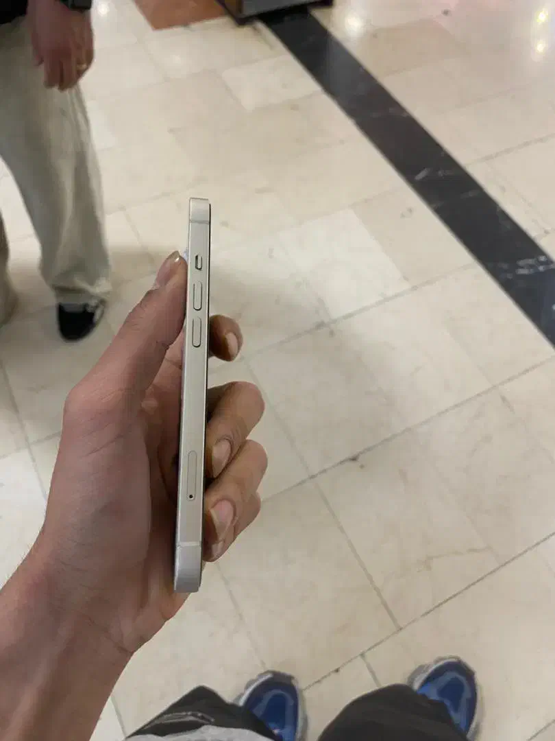 ۱۳ نرمال ۱۲۸ سفید ch باتری ۸۸|موبایل|تهران, باغ فیض|دیوار