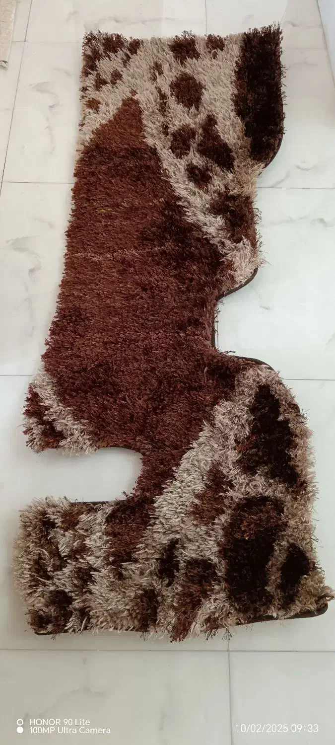 فرش رو داشبورد الوند|فرش|شاهین‌شهر, برخوار غرب|دیوار