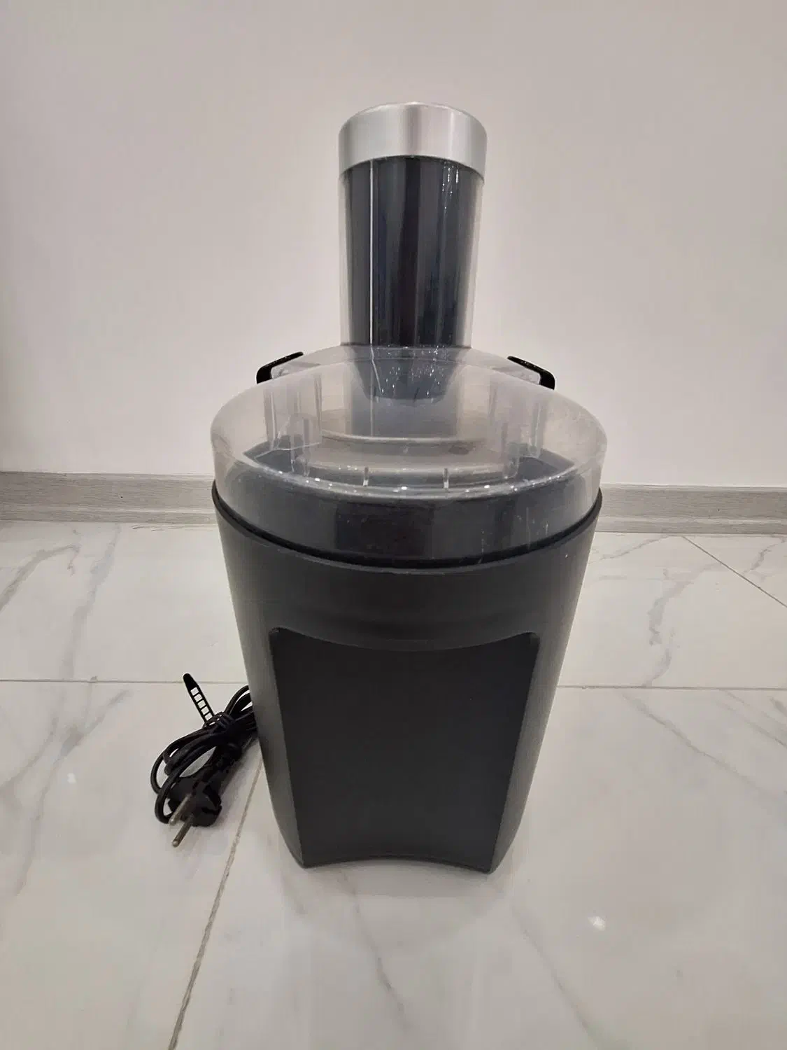 آبمیوه گیری|آبمیوه‌گیر و آب‌مرکبات‌گیر|رشت, کاکتوس|دیوار