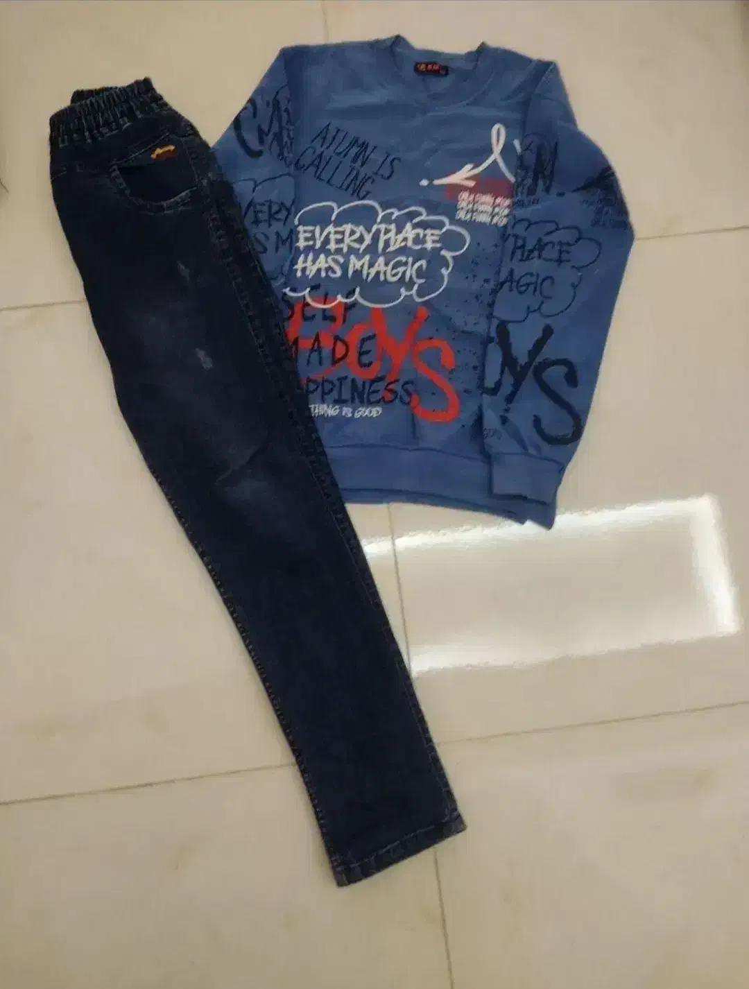 دو جفت کفش .لباس پسرانه و دخترانه|کفش و لباس بچه|اردبیل, |دیوار