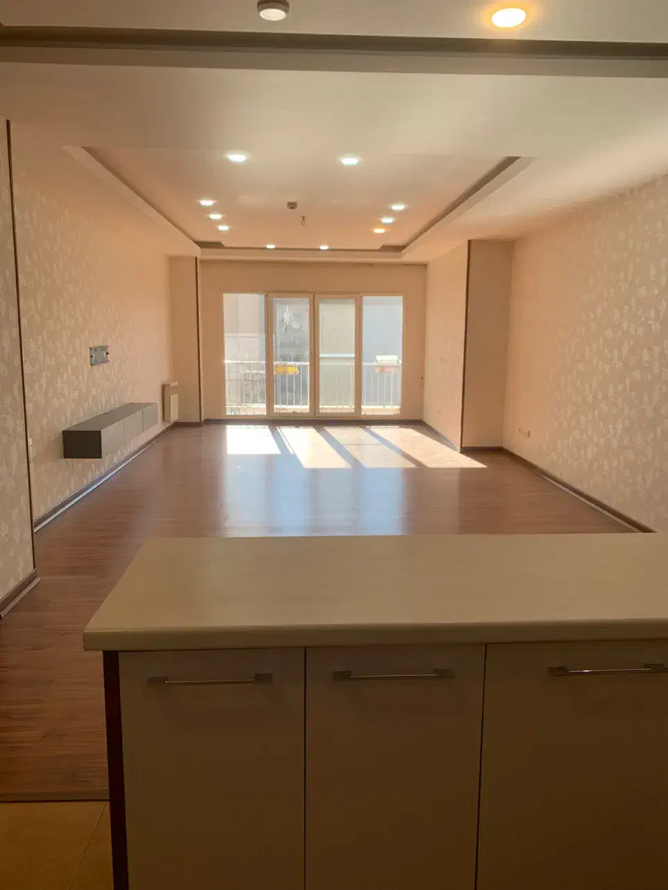 اپارتمان ۱۲۲ متری بلوار ارم بوستان|فروش آپارتمان|کرج, فاز ۳ مهرشهر|دیوار