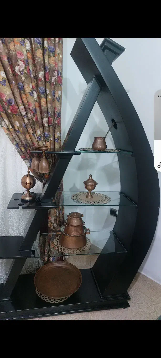 ویترین|بوفه، ویترین، کنسول|نور, |دیوار