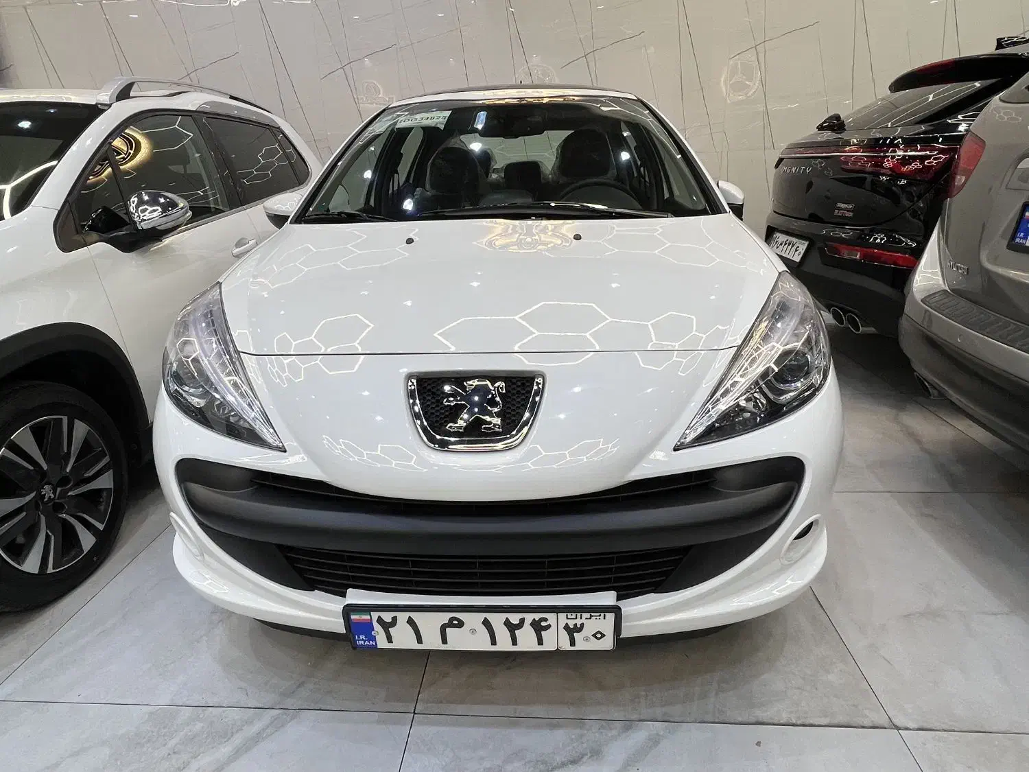 پژو ۲۰۷ اتومات پلاس موتور جدید ۱۴۰۳ سفید 6 سرعته|خودرو سواری و وانت|کرج, عظیمیه|دیوار