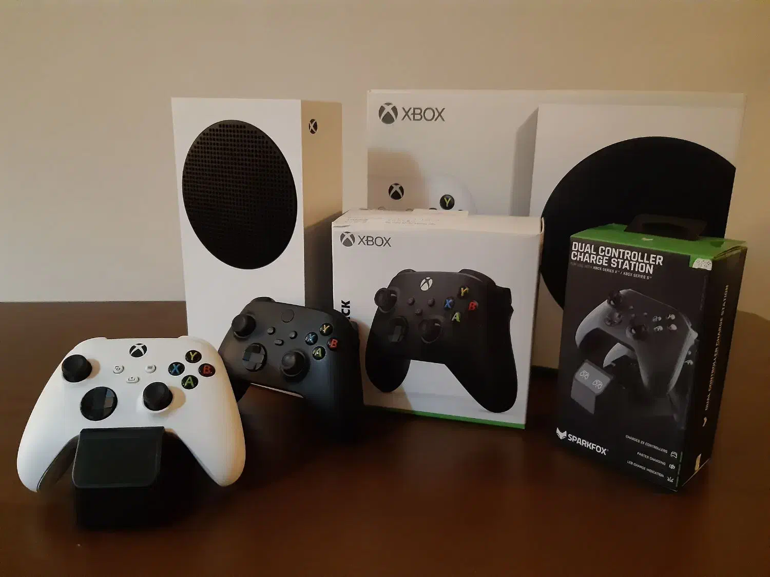 ایکس باکس سری اس دوسته پایه شارژر وایرلس|کنسول، بازی ویدئویی و آنلاین|بندر انزلی, ساحل قو|دیوار