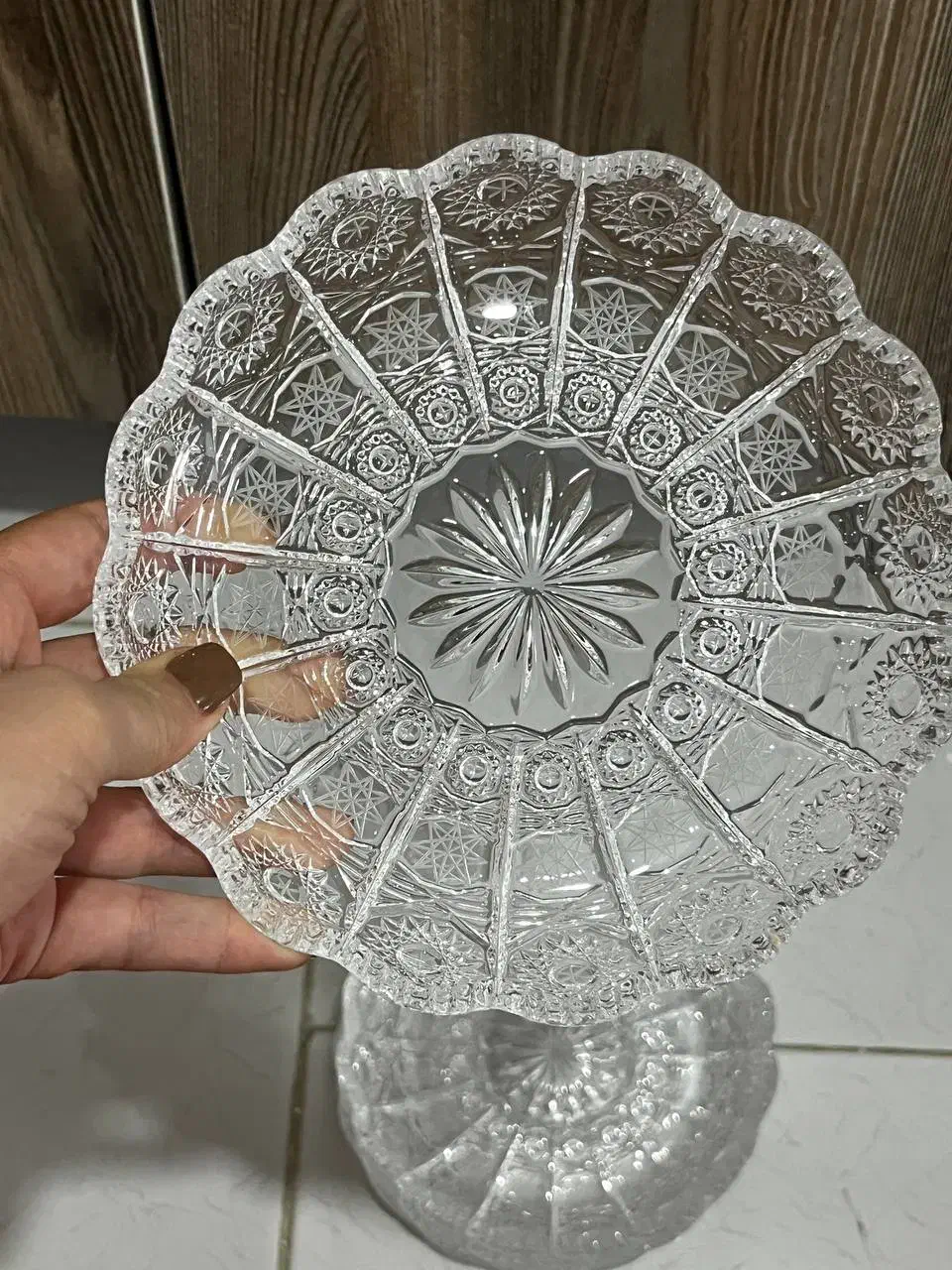 کریستال خورشیدی|ظروف سرو و پذیرایی|قرچک, میرزائی جنوبی|دیوار