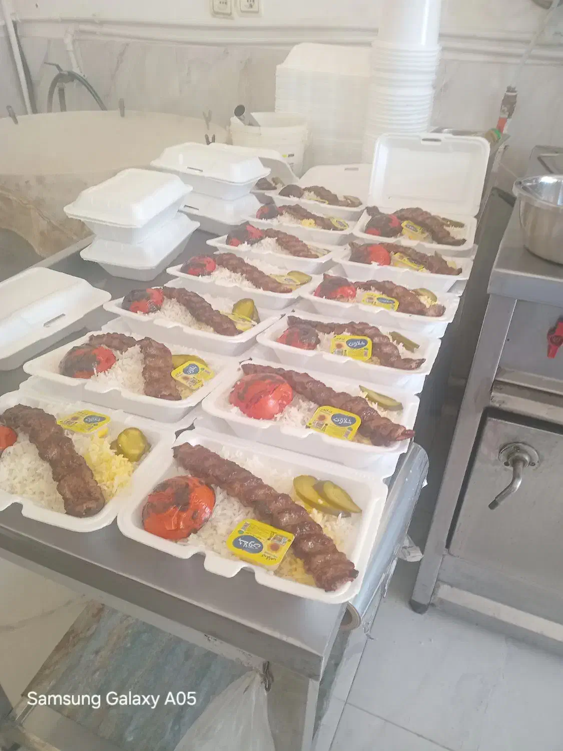 تهیه غذای گل گندم|خدمات پذیرایی، مراسم|قیدار, |دیوار