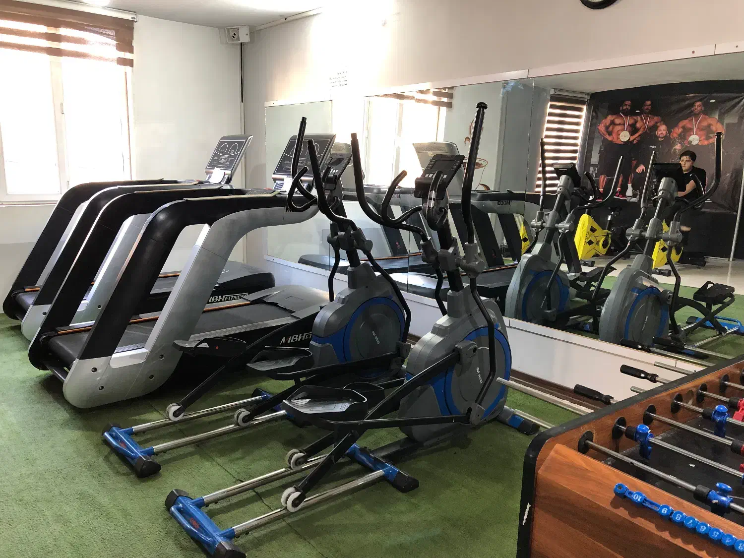 باشگاه بدنسازی جاروکش تجهیزات ورزشی|تجهیزات ورزشی|اسلامشهر, شهرک مفیدی|دیوار