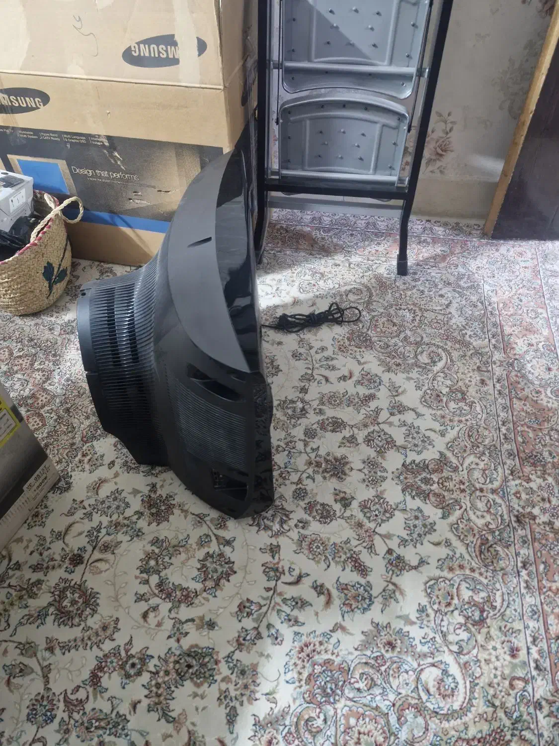 تلویزیون  ۲۱|تلویزیون و پروژکتور|مشهد, کارگران|دیوار