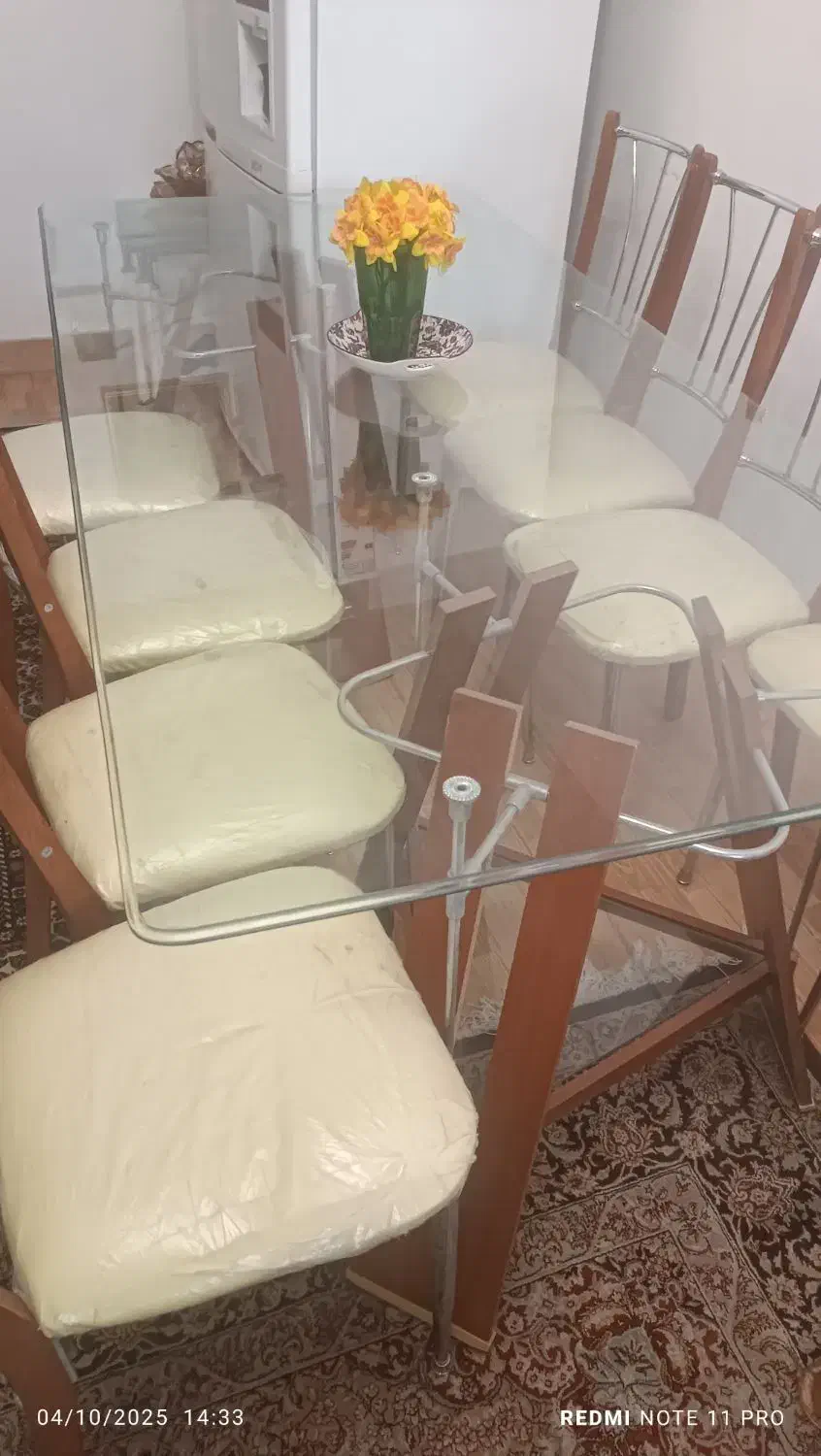 میز نهارخوری هشت نفره سالم|میز و صندلی غذاخوری|رشت, خمیران زاهدان|دیوار