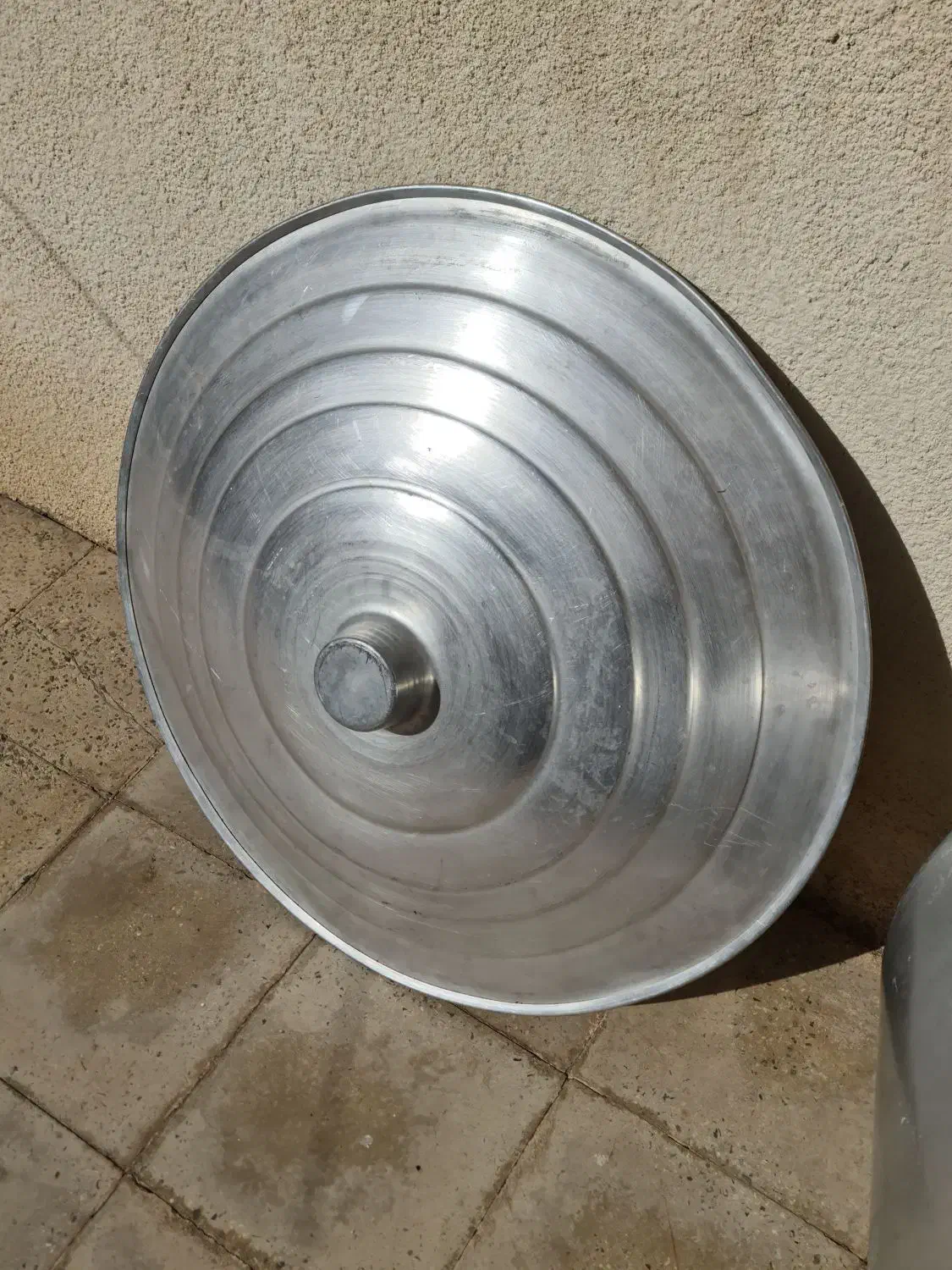 قابلمه رویی بزرگ قدیمی سنگین|ظروف پختوپز|قزوین, |دیوار