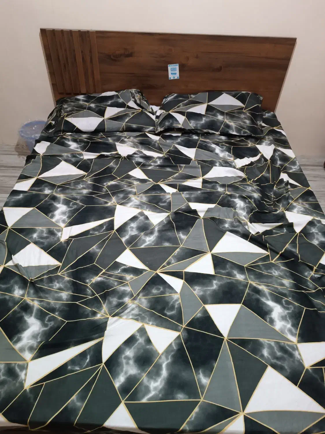 سوئیت کوتاه مدت وروزانه|اجارهٔ کوتاه‌مدت آپارتمان و سوئیت|مشهد, جاهد شهر|دیوار